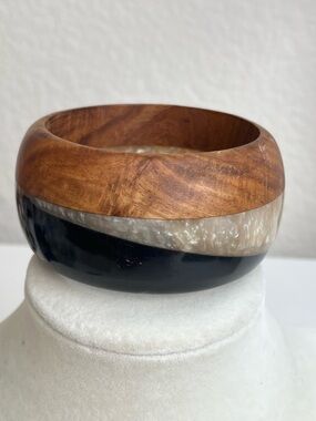 Vintage wood acrylic lucite chunky bangle bracelet large